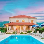 Cozy Summer-perfect Location Vila Mlini