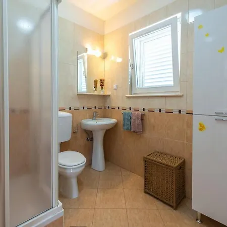 Cozy Summer-perfect Location Mlini