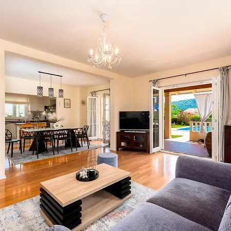 Vila Cozy Summer-perfect Location *