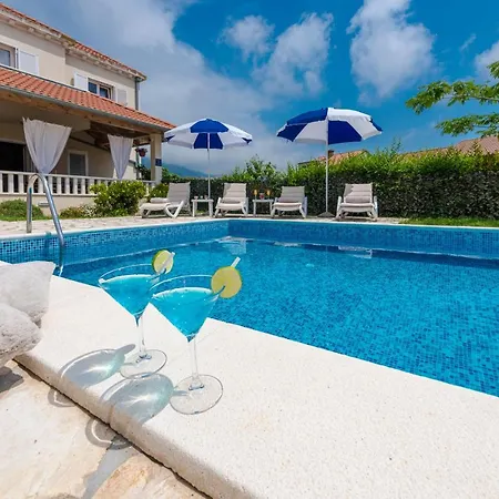 Cozy Summer-perfect Location Villa *