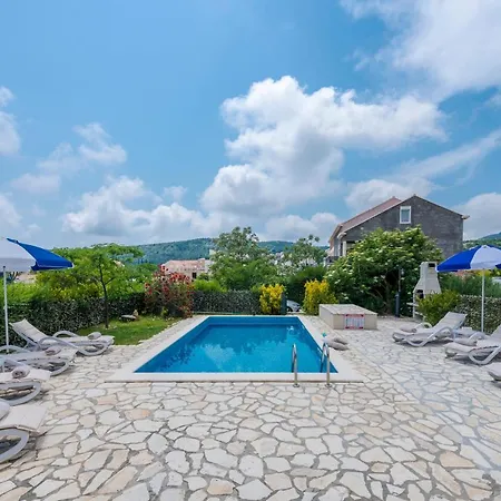 Vila Cozy Summer-perfect Location *