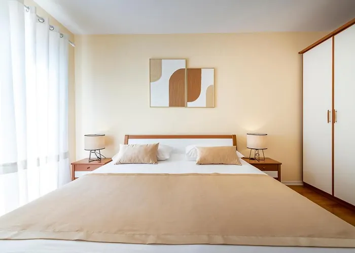 Cozy Summer-perfect Location Willa