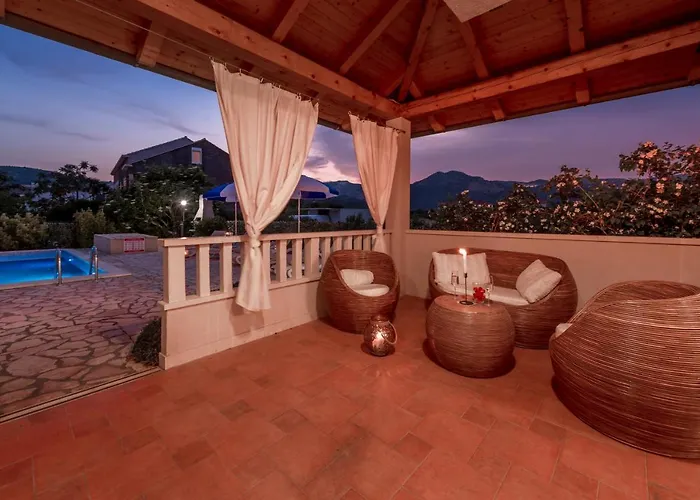 Cozy Summer-perfect Location *